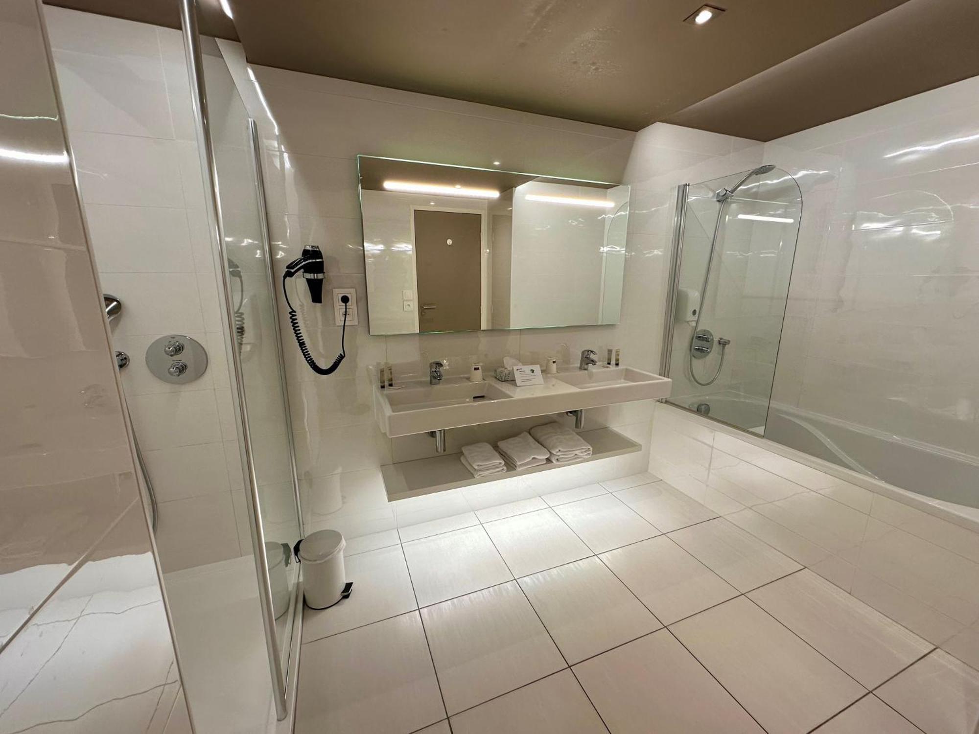 Brit & Saint Brieuc Hotel 4*